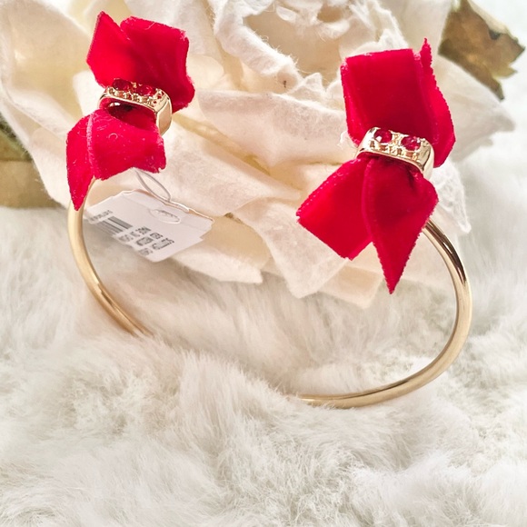 New with tags SCOTTISH CHEER CUFF BRACELET GOLD w/RED BOWS and Ruby like Stones - Picture 5 of 9